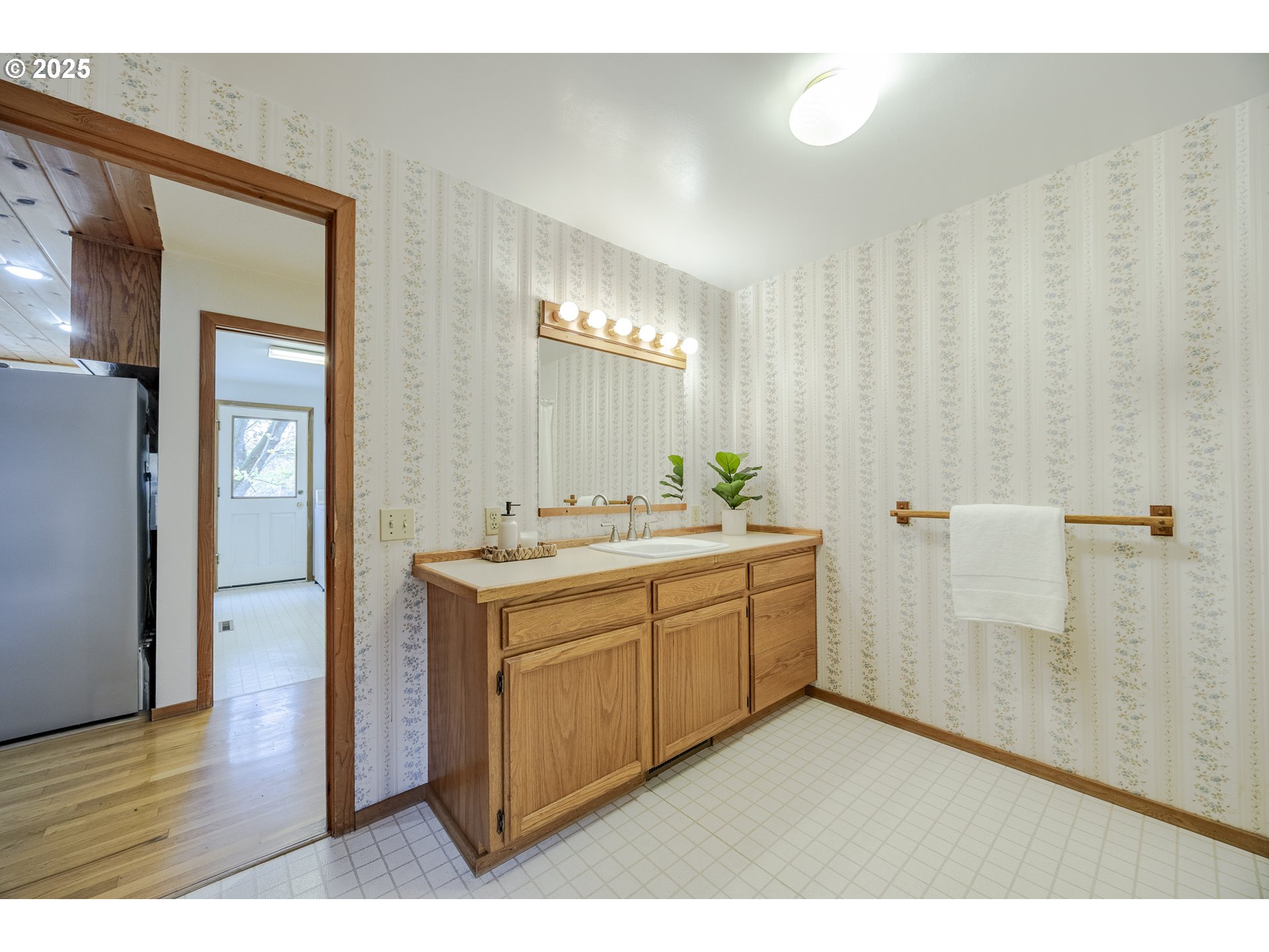 93715 River Road Junction City, OR 97448 - Photo 22 of 48 Gallery Image 22