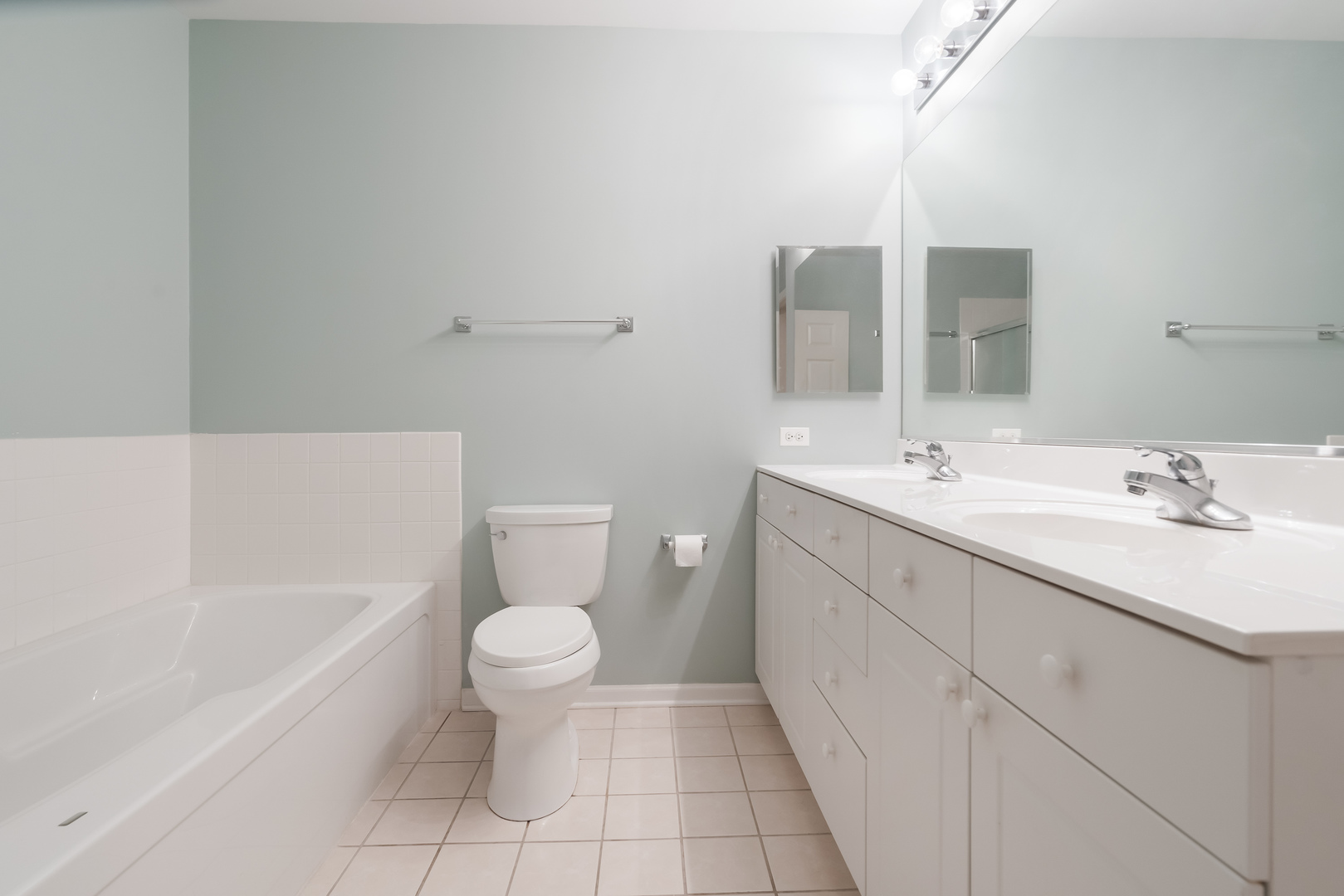 800 Weidner Road, Unit 308 Buffalo Grove, IL 60089 - Photo 18 of 34 Gallery Image 18