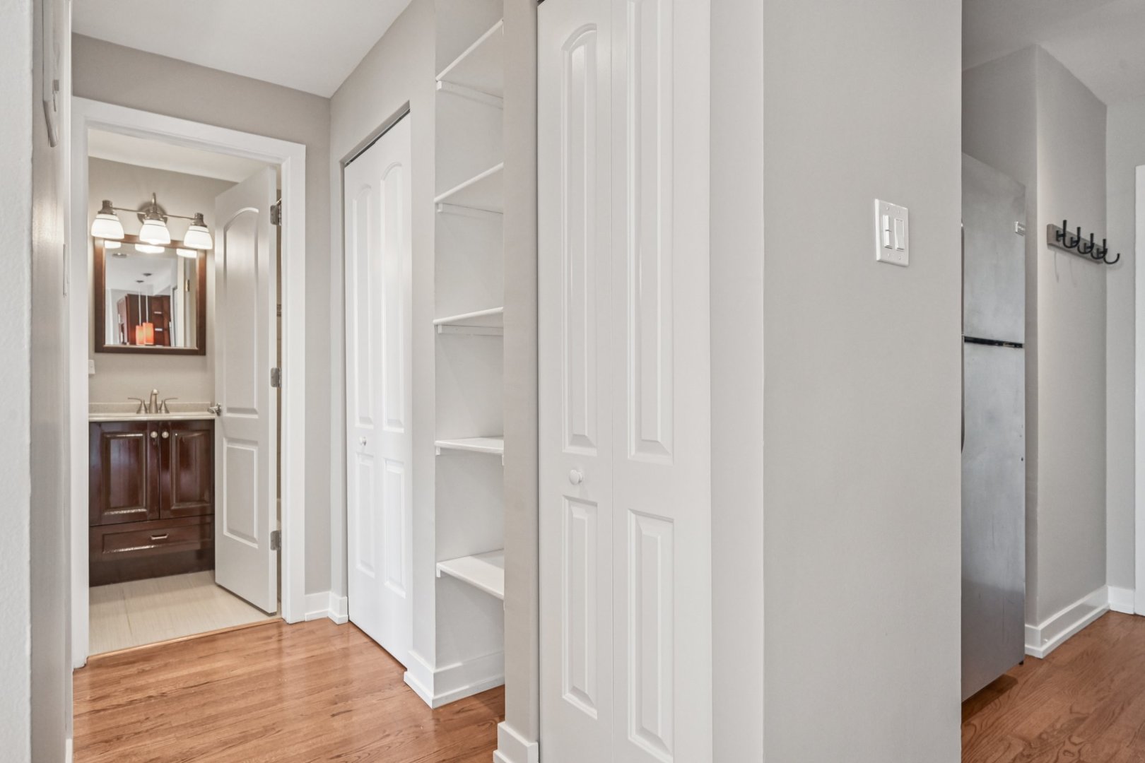 2909 North Sheridan Road, Unit 908 Chicago, IL 60657 - Photo 13 of 18 Gallery Image 13