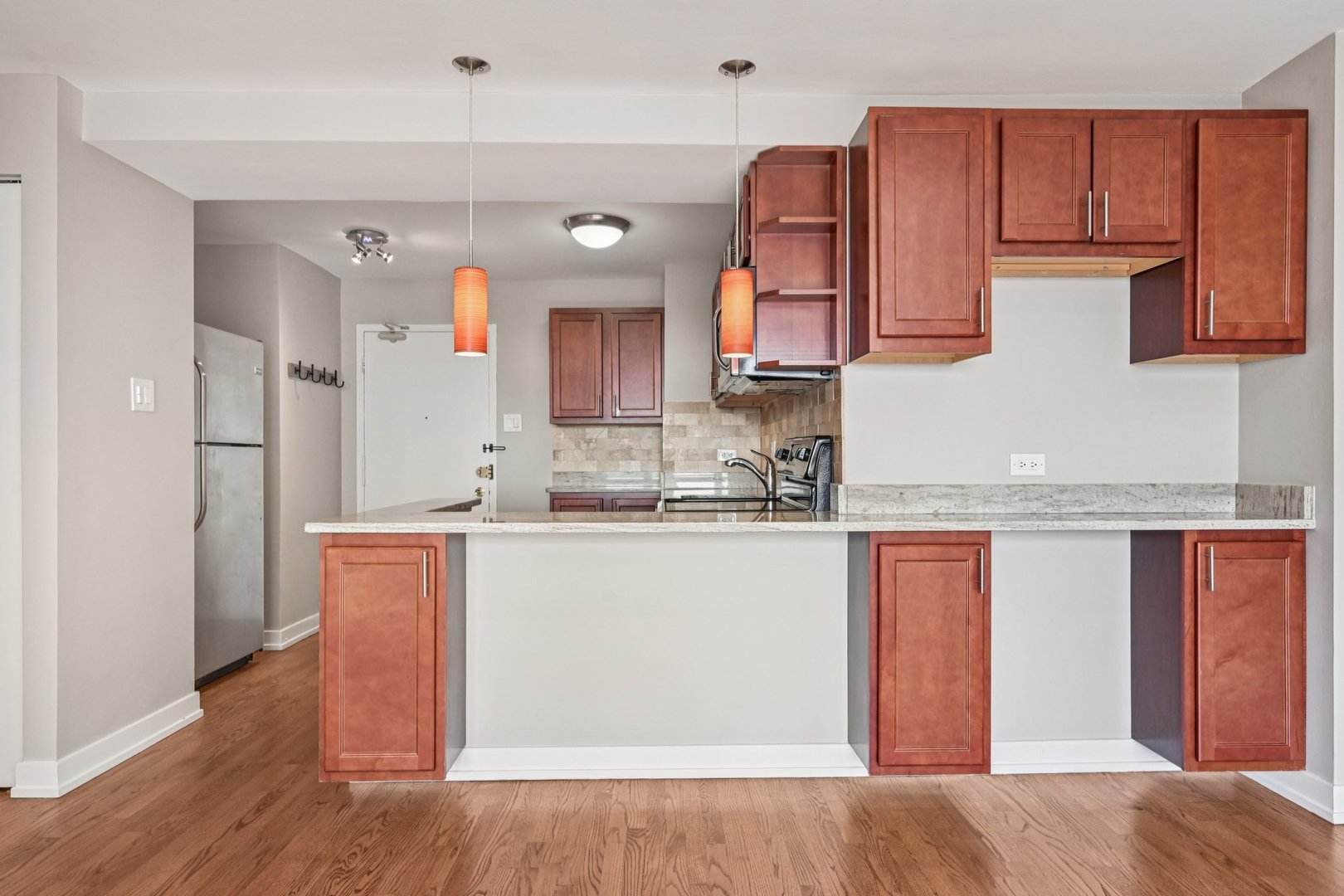 2909 North Sheridan Road, Unit 908 Chicago, IL 60657 - Photo 10 of 18 Gallery Image 10