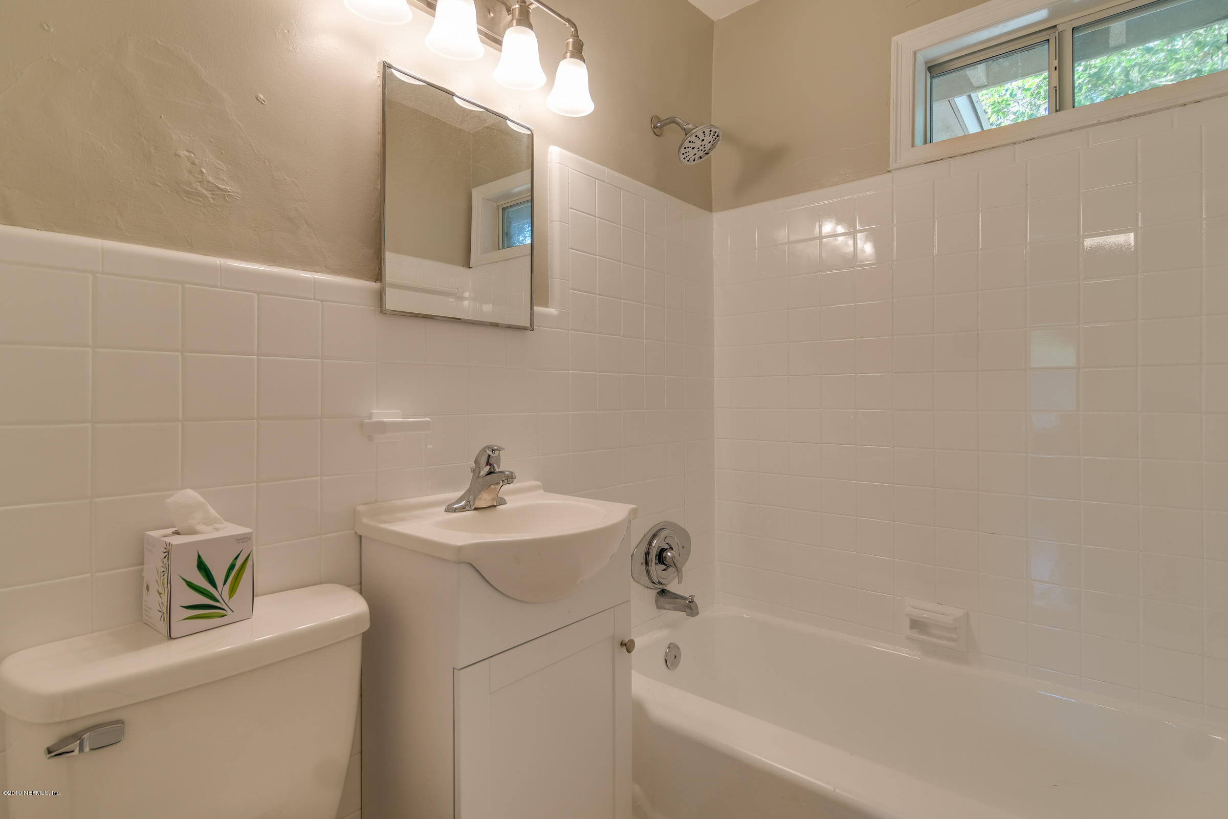 9720 Lily Road Jacksonville, FL 32246 - Photo 13 of 26 13-Bathroom