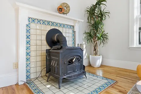 $1,348,000 | 527 Franklin Street, Cambridge, MA 02139