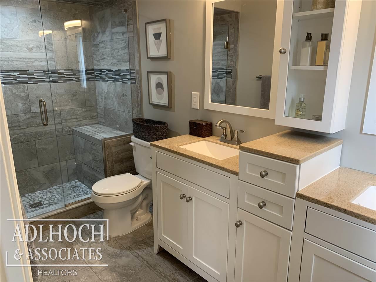 1965 Littlestone Road Grosse Pointe, MI 48236 - Photo 27 of 38 50009997-26.JPG
