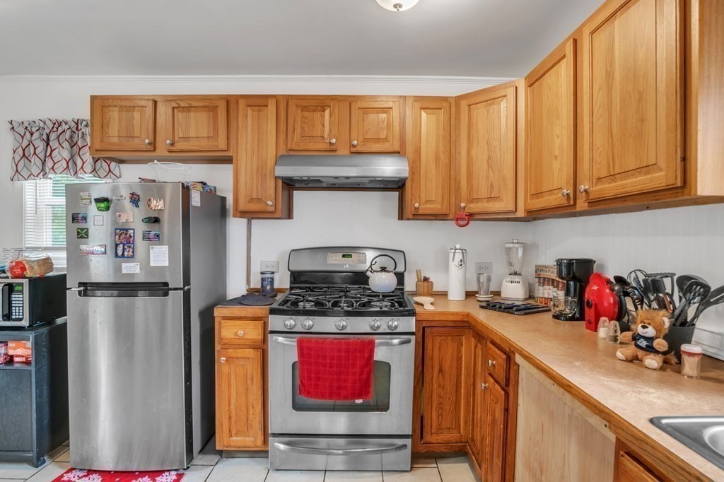 412 St James Avenue Springfield, MA 01109 - Photo 15 of 30 Gallery Image 15