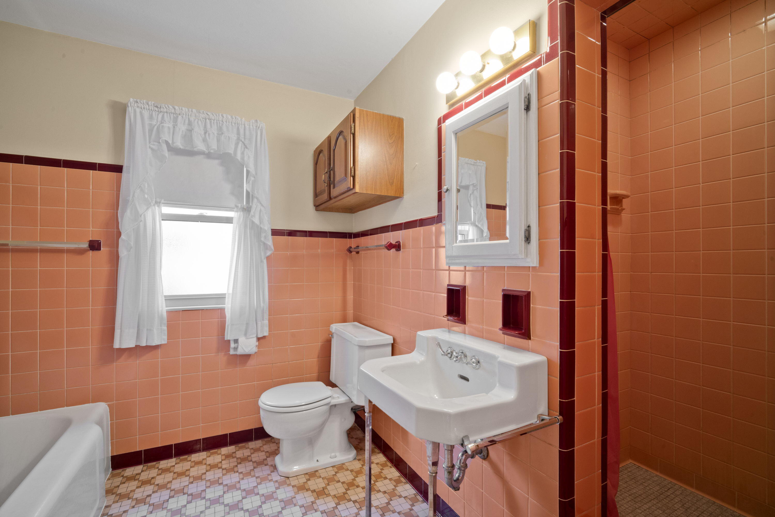 2975 North 69th Street Milwaukee, WI 53210 - Photo 12 of 36 Main Floor Full Bath with bath and shower