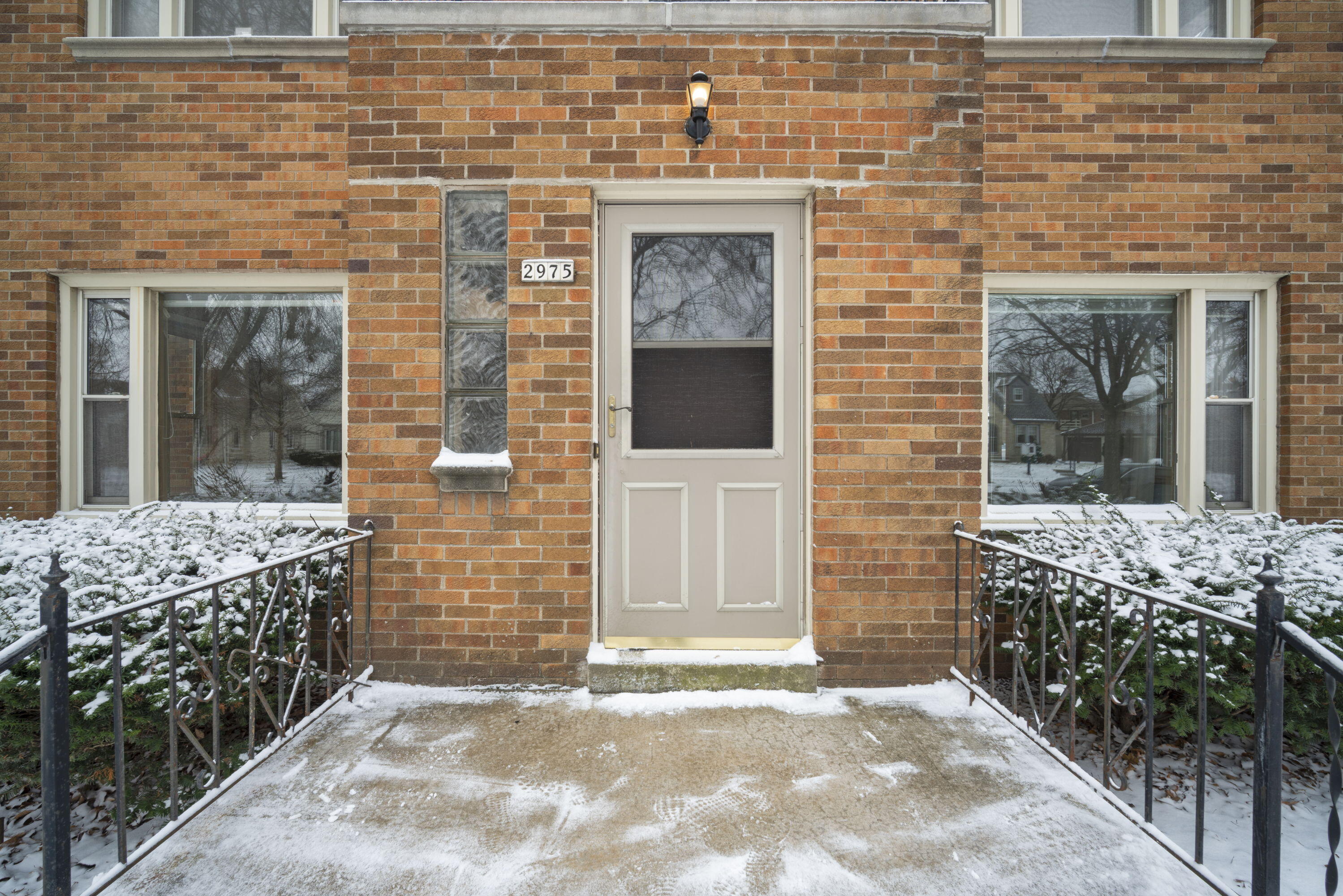 2975 North 69th Street Milwaukee, WI 53210 - Photo 30 of 36 Front Entry