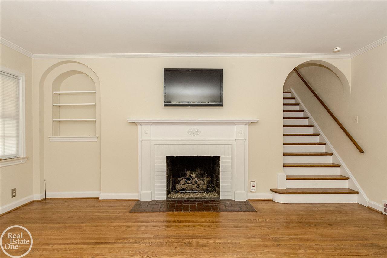 429 Moran Road Grosse Pointe Farms, MI 48236 - Photo 11 of 60