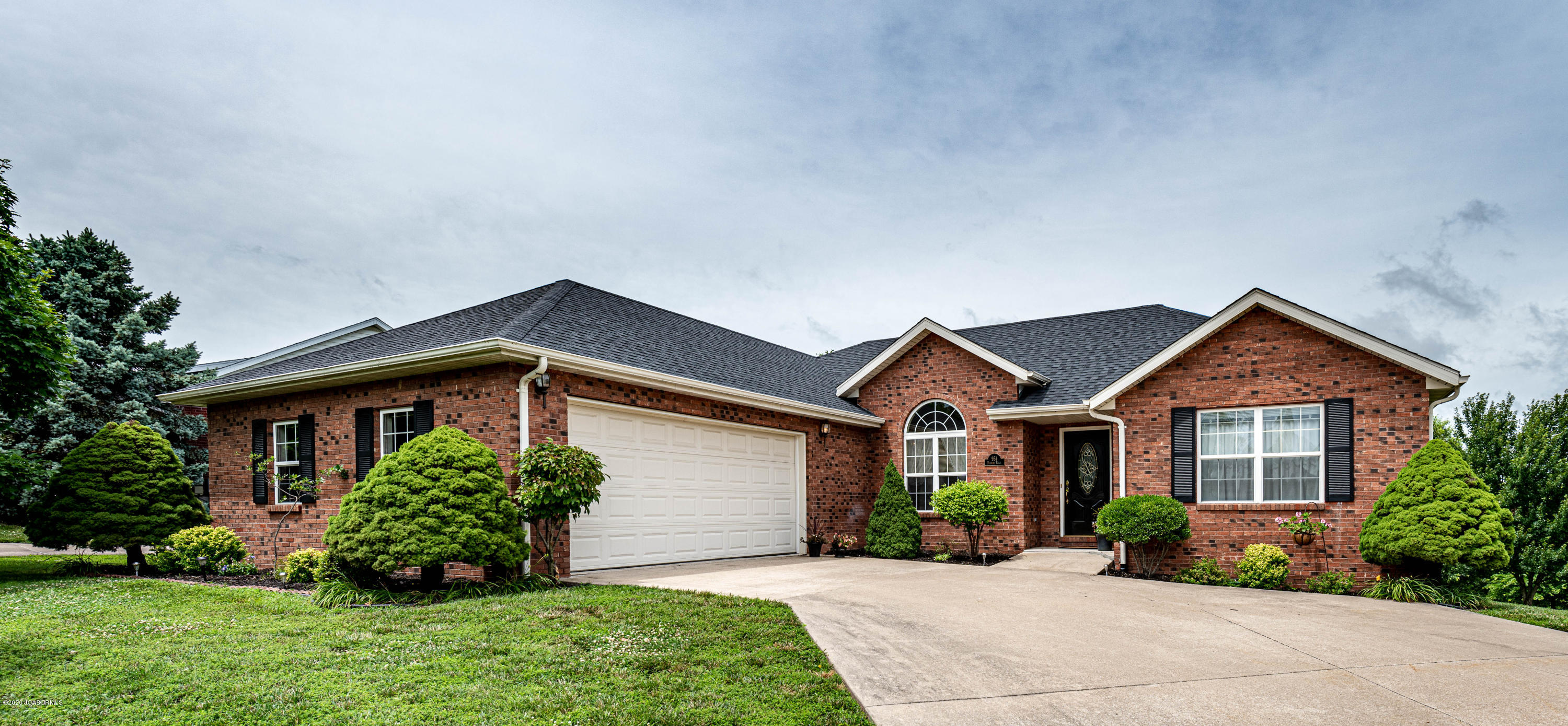 951 Diamond Ridge Jefferson City, MO 65109 - Photo 1 of 1