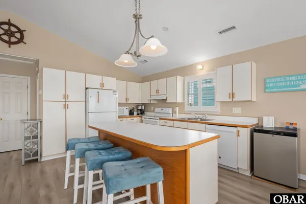 $895,000 | 9416 South Old Oregon Inlet Road, Nags Head, NC 27959