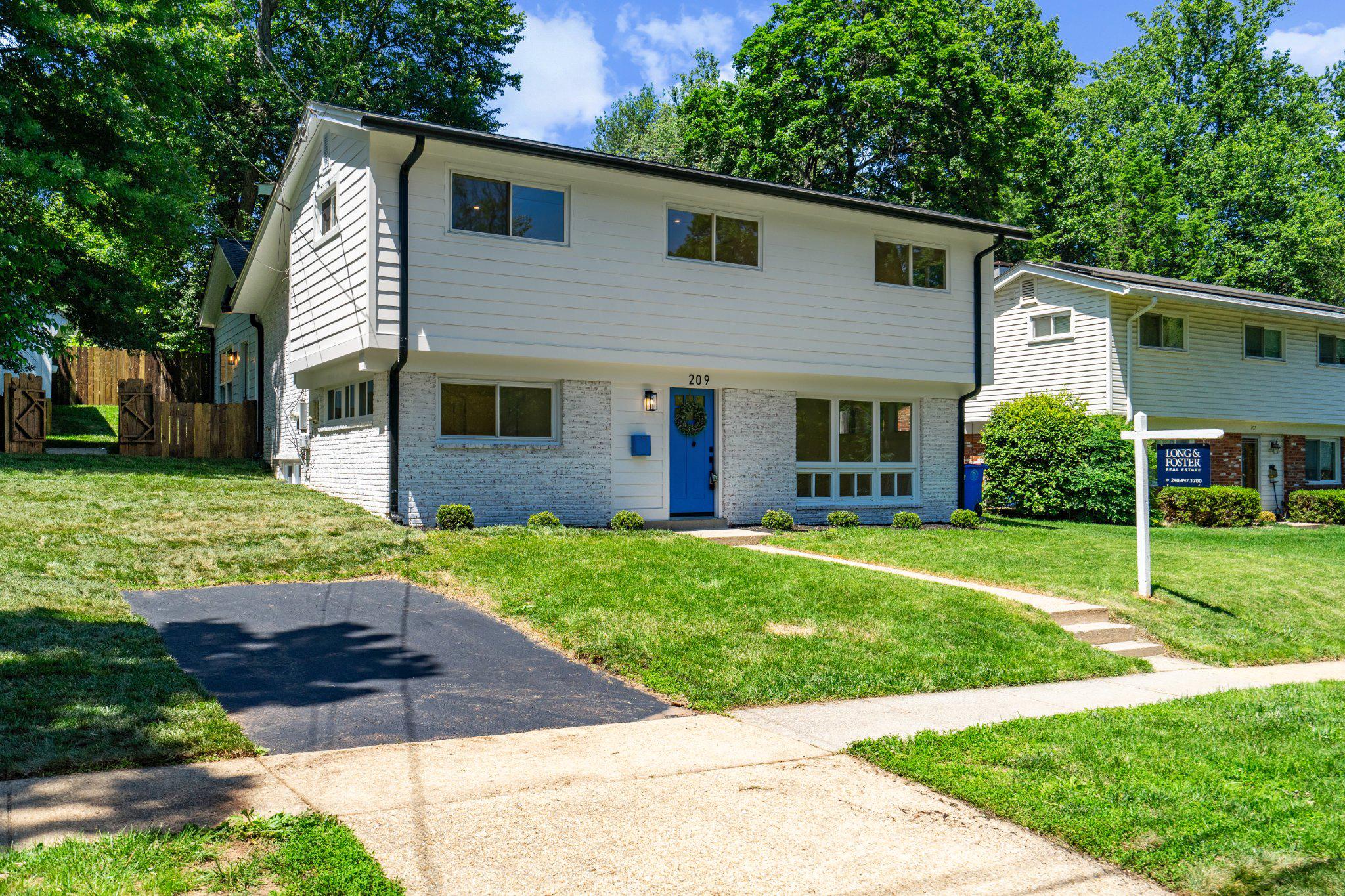 209 Thistle Drive Silver Spring, MD 20901 - Photo 26 of 34 Driveway