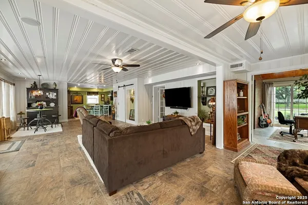 $554,000 | 1001 North Adams Street, Beeville, TX 78102