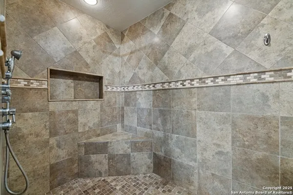 $554,000 | 1001 North Adams Street, Beeville, TX 78102