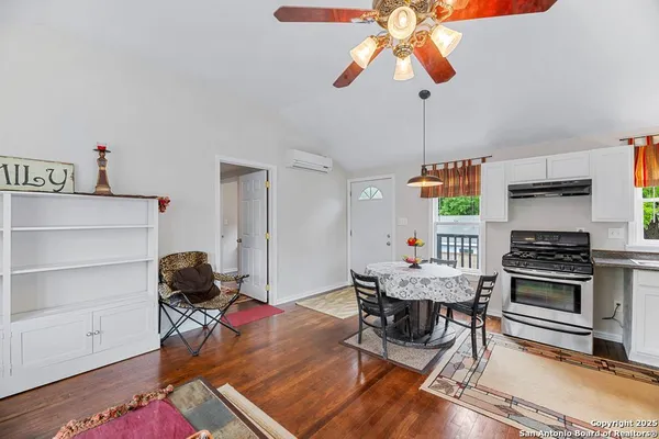 $554,000 | 1001 North Adams Street, Beeville, TX 78102