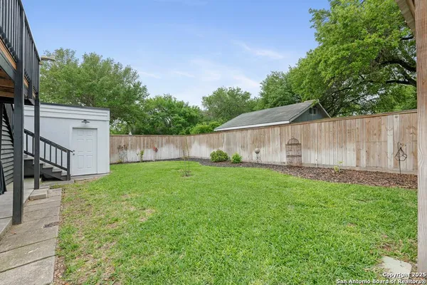 $554,000 | 1001 North Adams Street, Beeville, TX 78102