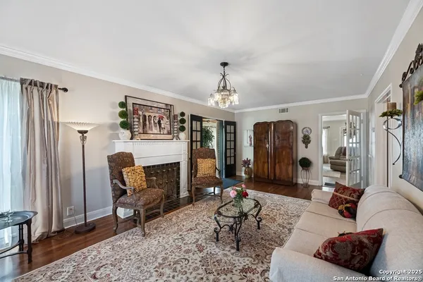 $554,000 | 1001 North Adams Street, Beeville, TX 78102