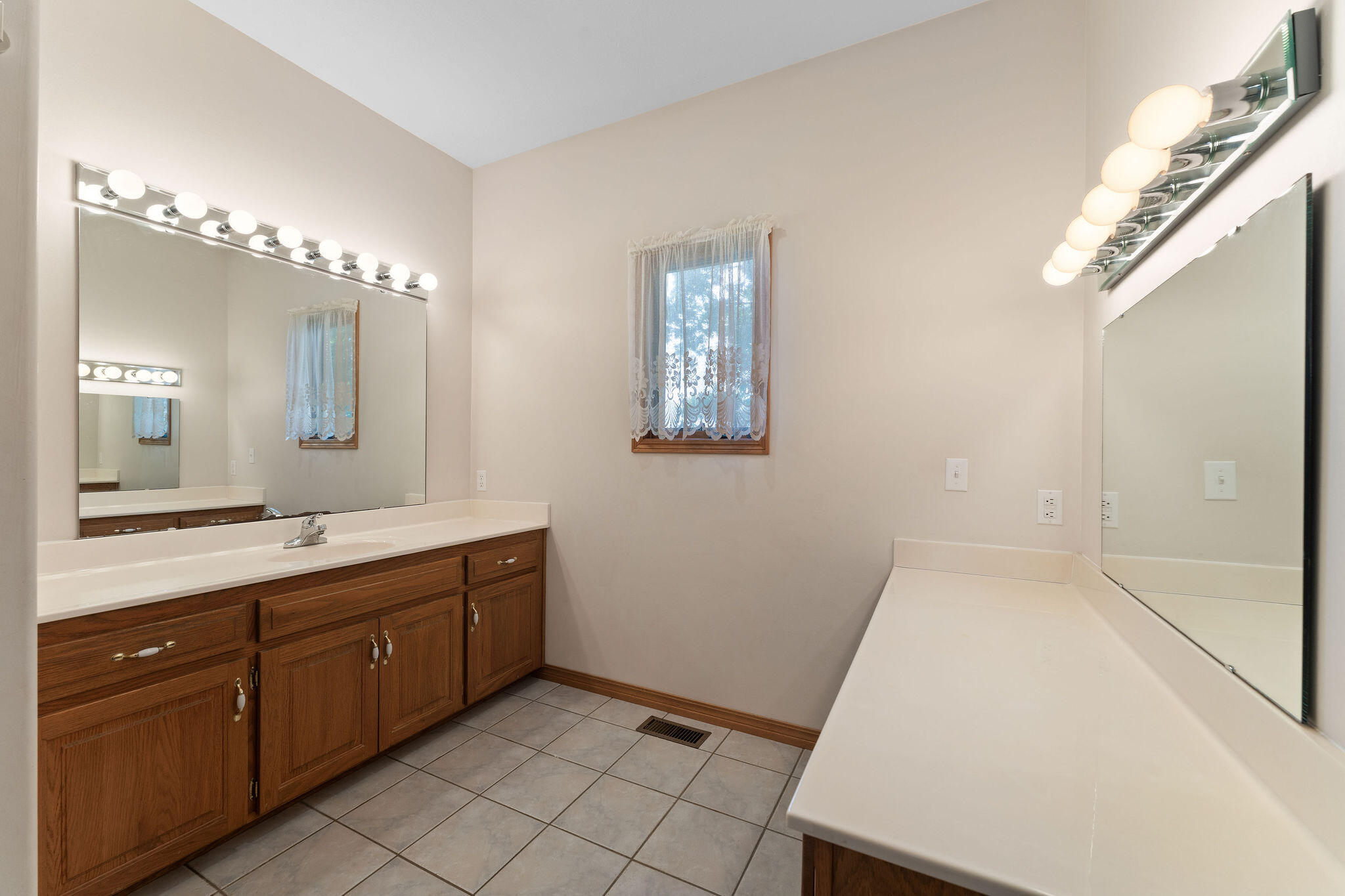 1155 Highway 160 Reeds Spring, MO 65737 - Photo 21 of 74 DSC04796