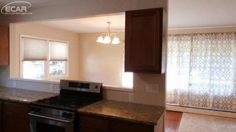 4432 South Dye Road Swartz Creek, MI 48473 - Photo 9 of 49 20445521-8.JPG