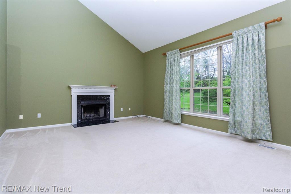 4905 Ravine Court Ann Arbor, MI 48105 - Photo 7 of 46