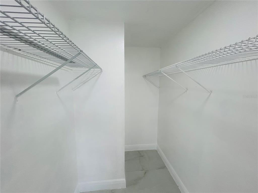 2787 L B McLeod Road, Unit D Orlando, FL 32805 - Photo 8 of 9 a view of small space