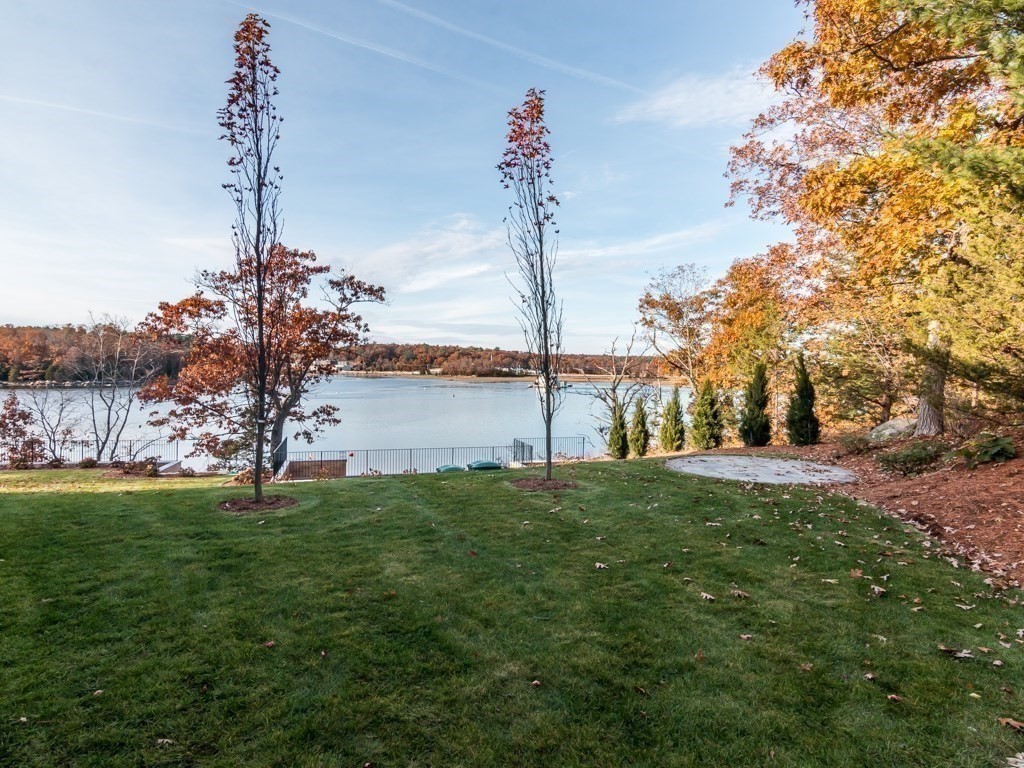 8 Stanwood Point, Unit A Gloucester, MA 01930 - Photo 17 of 21 a view of a garden with a tree