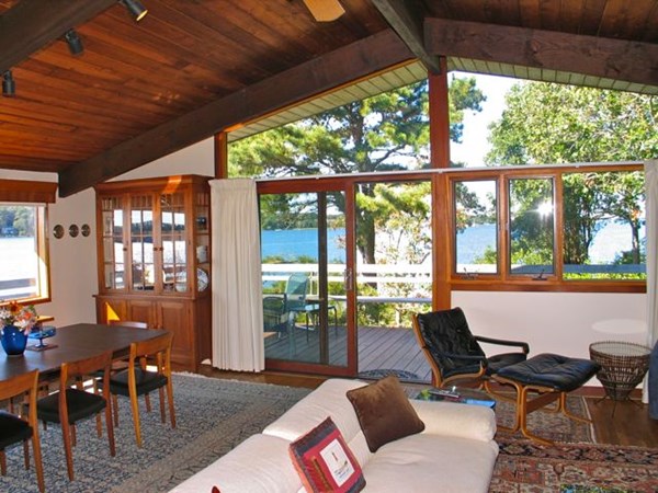 291 Barnes Road Oak Bluffs, MA 02557 - Photo 20 of 30 a work room with large windows