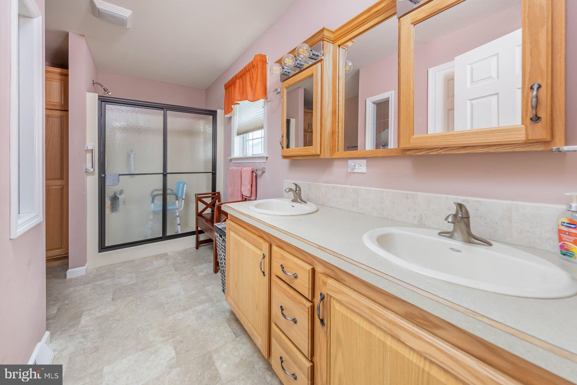 165 Dorian Drive Williamstown, NJ 08094 - Photo 13 of 16