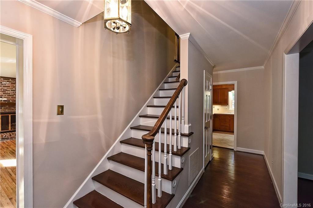 6008 Brace Road Charlotte, NC 28211 - Photo 2 of 24 Gallery Image 2