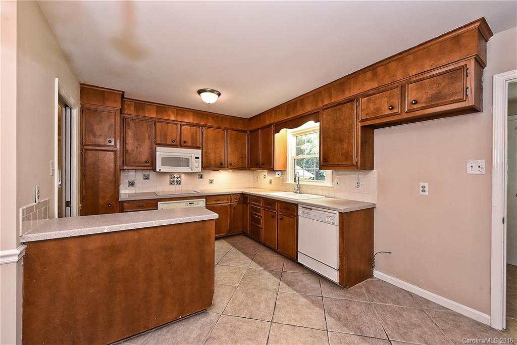 6008 Brace Road Charlotte, NC 28211 - Photo 8 of 24 Gallery Image 8