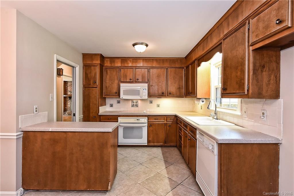 6008 Brace Road Charlotte, NC 28211 - Photo 10 of 24 Gallery Image 10