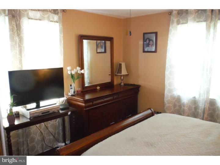 1311 Green Road Abington, PA 19001 - Photo 13 of 25 Bedroom - Main