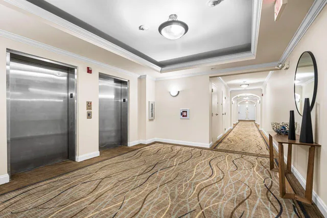 a view of a parking area