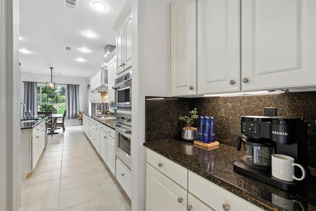 9009 Landmark Lane Denton, TX 76207 - Photo 13 of 39