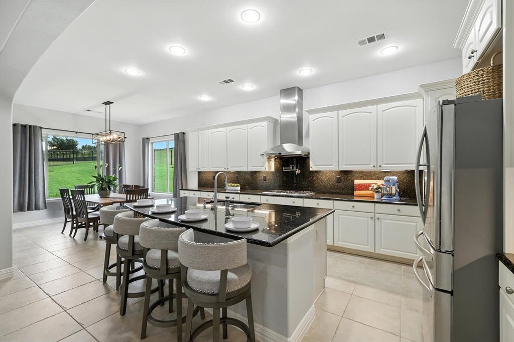 9009 Landmark Lane Denton, TX 76207 - Photo 14 of 39