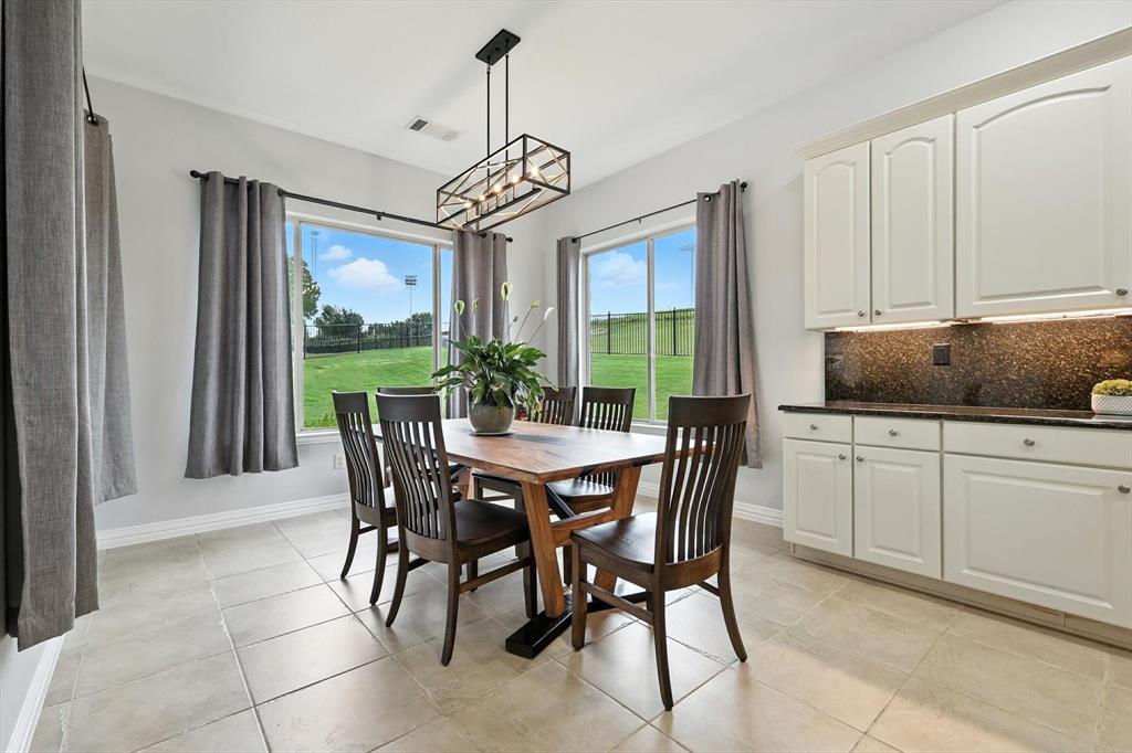 9009 Landmark Lane Denton, TX 76207 - Photo 18 of 39