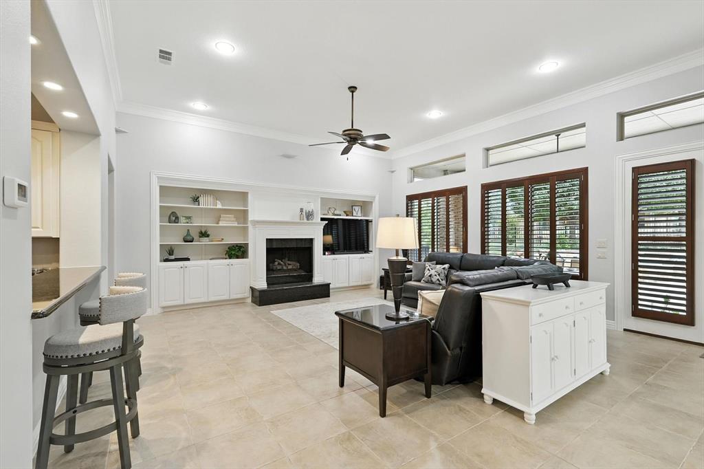 9009 Landmark Lane Denton, TX 76207 - Photo 19 of 39