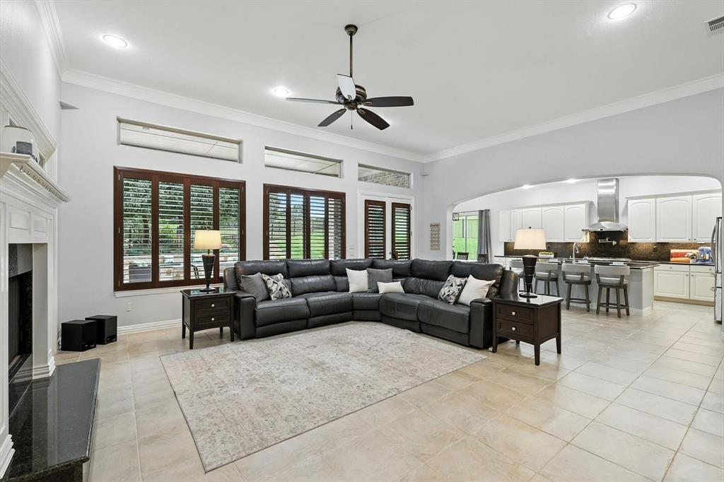 9009 Landmark Lane Denton, TX 76207 - Photo 21 of 39