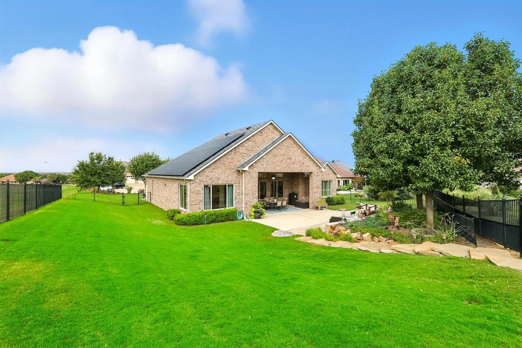 9009 Landmark Lane Denton, TX 76207 - Photo 31 of 39