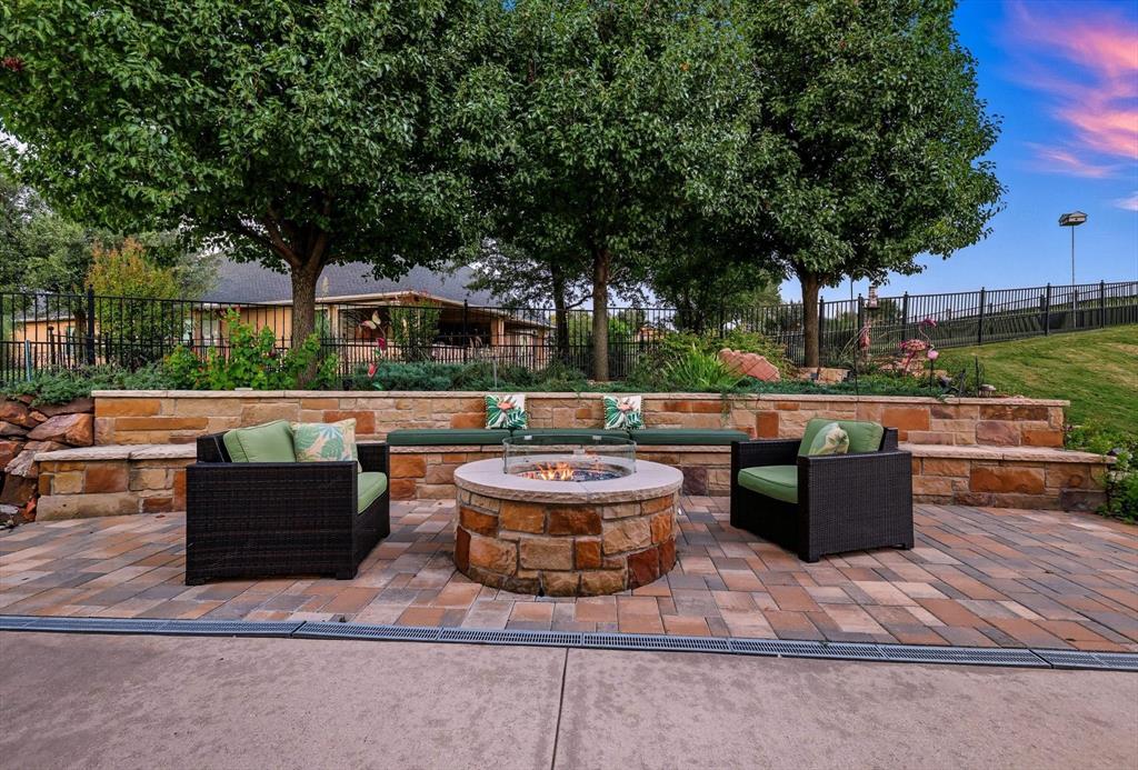 9009 Landmark Lane Denton, TX 76207 - Photo 36 of 39