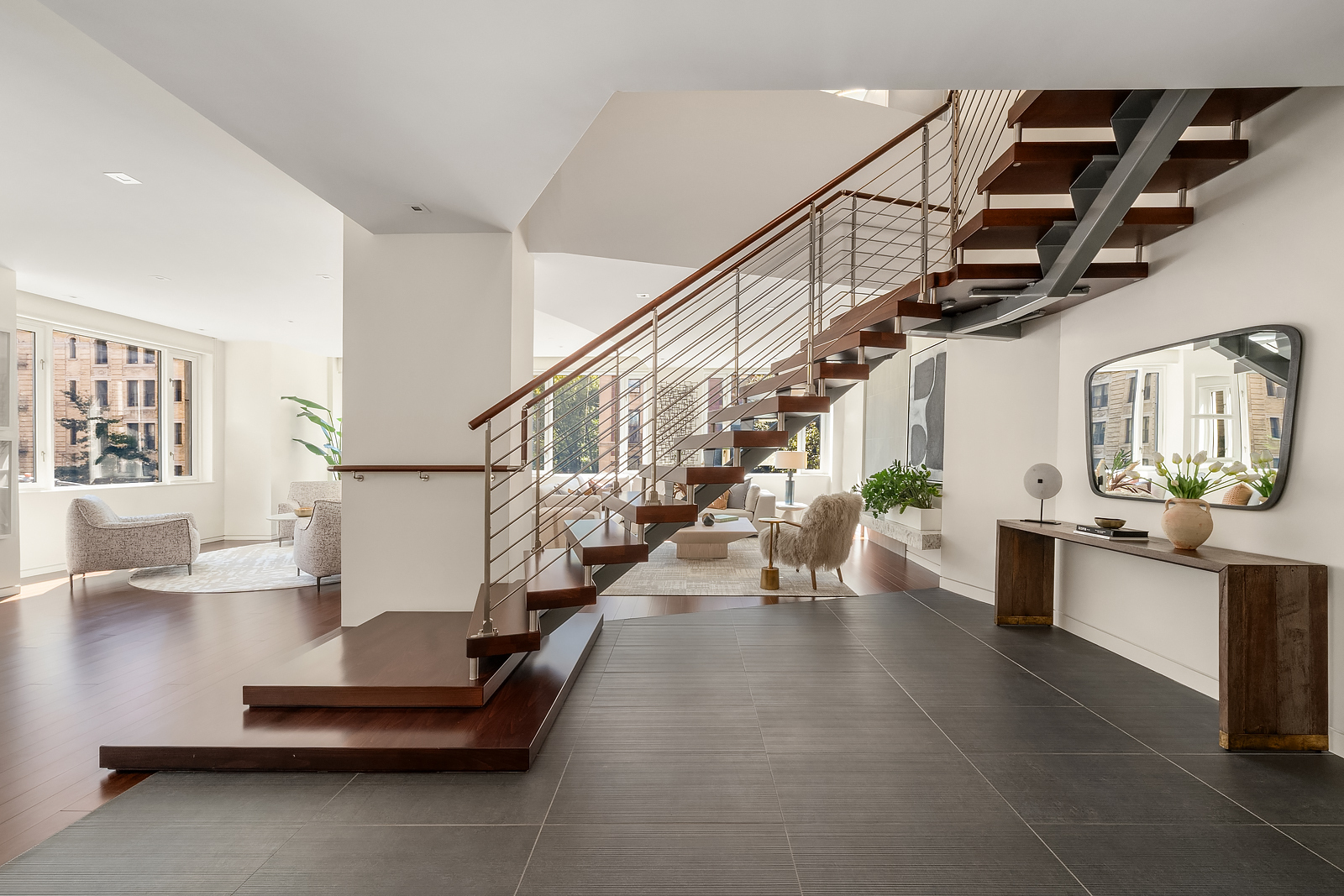 21 East 96th Street, Unit 3/4 Manhattan, NY 10128 - Photo 6 of 25 a view of entryway and hall