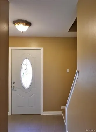 $2,600 | 1887 Fleetwood Drive, Troy, MI 48098