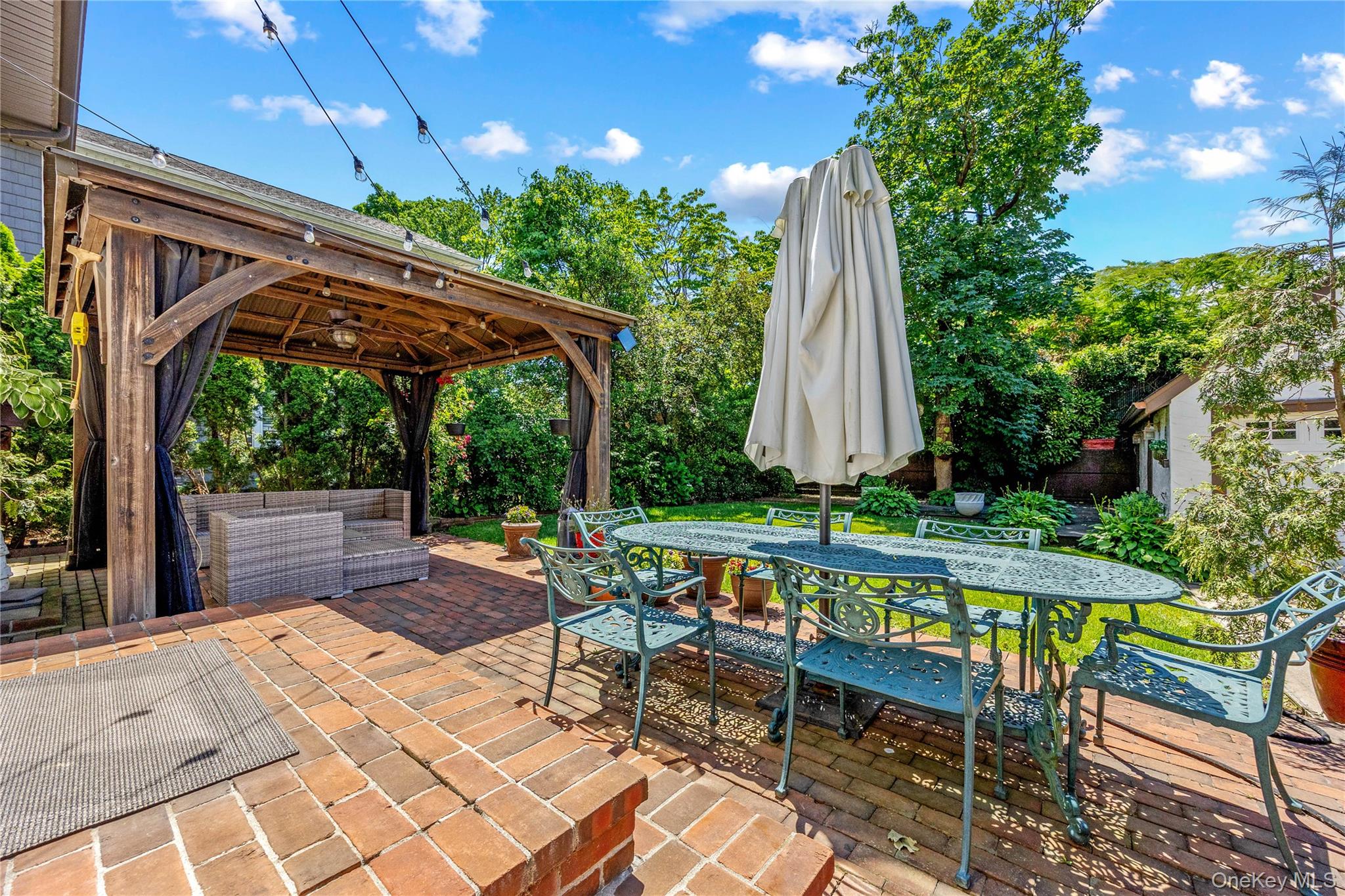 82 Superior Road Floral Park, NY 11001 - Photo 18 of 26