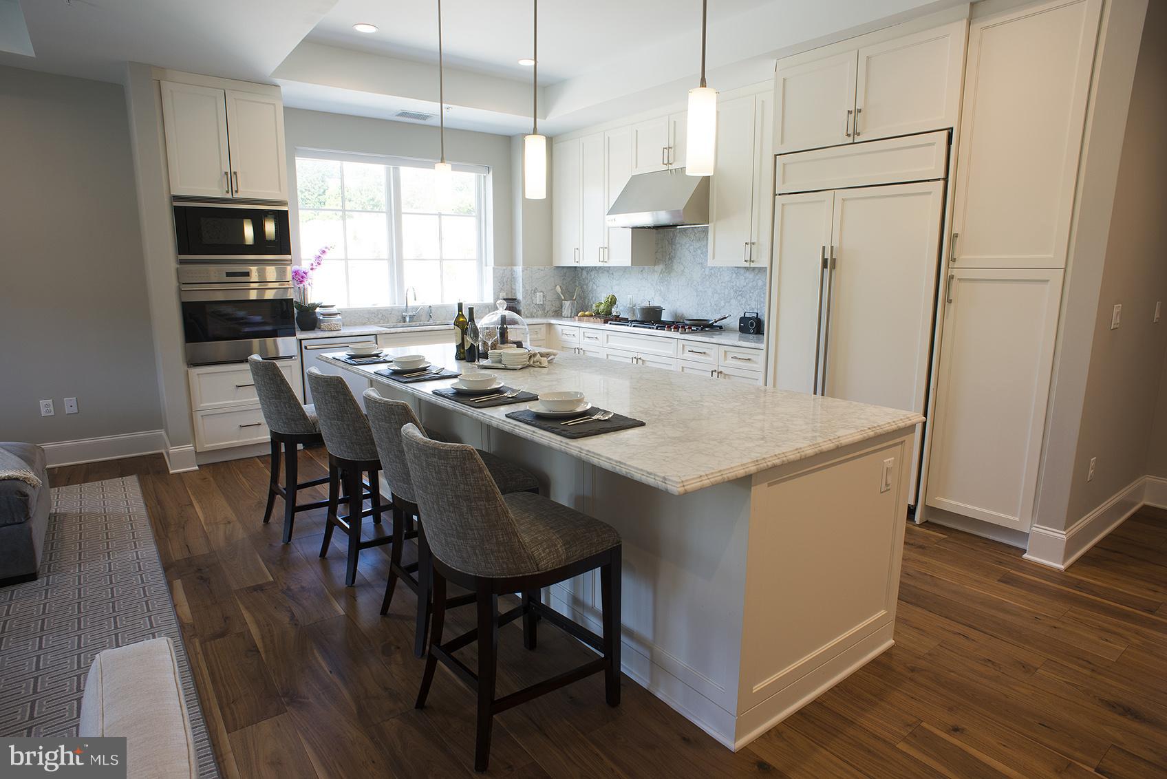 8121 River Road, Unit 426 Bethesda, MD 20817 - Photo 12 of 30 Kitchen