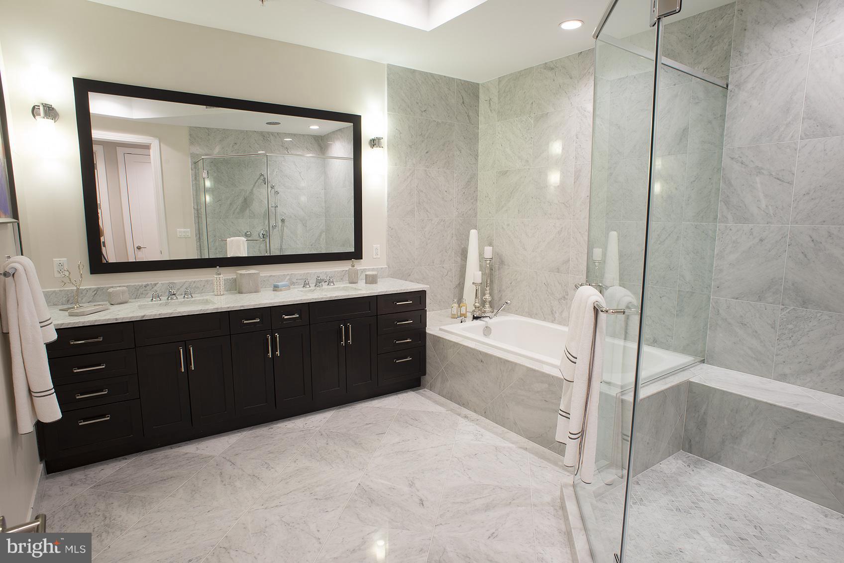 8121 River Road, Unit 426 Bethesda, MD 20817 - Photo 17 of 30 Bath