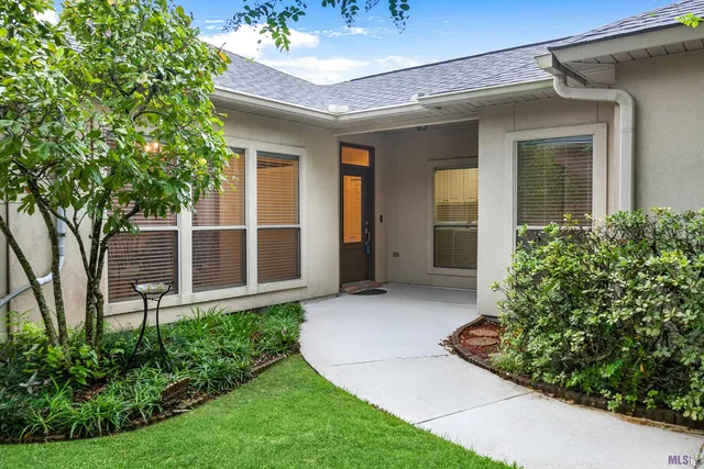 $299,000 | 5310 Courtyard Drive, Gonzales, LA 70737