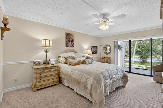 a view of an outdoor space