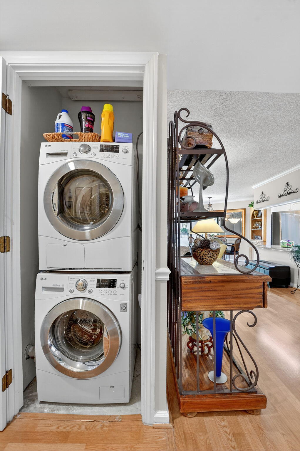 5650 Camino Del Sol, Unit 200 Boca Raton, FL 33433 - Photo 26 of 38 a utility room with dryer and washer