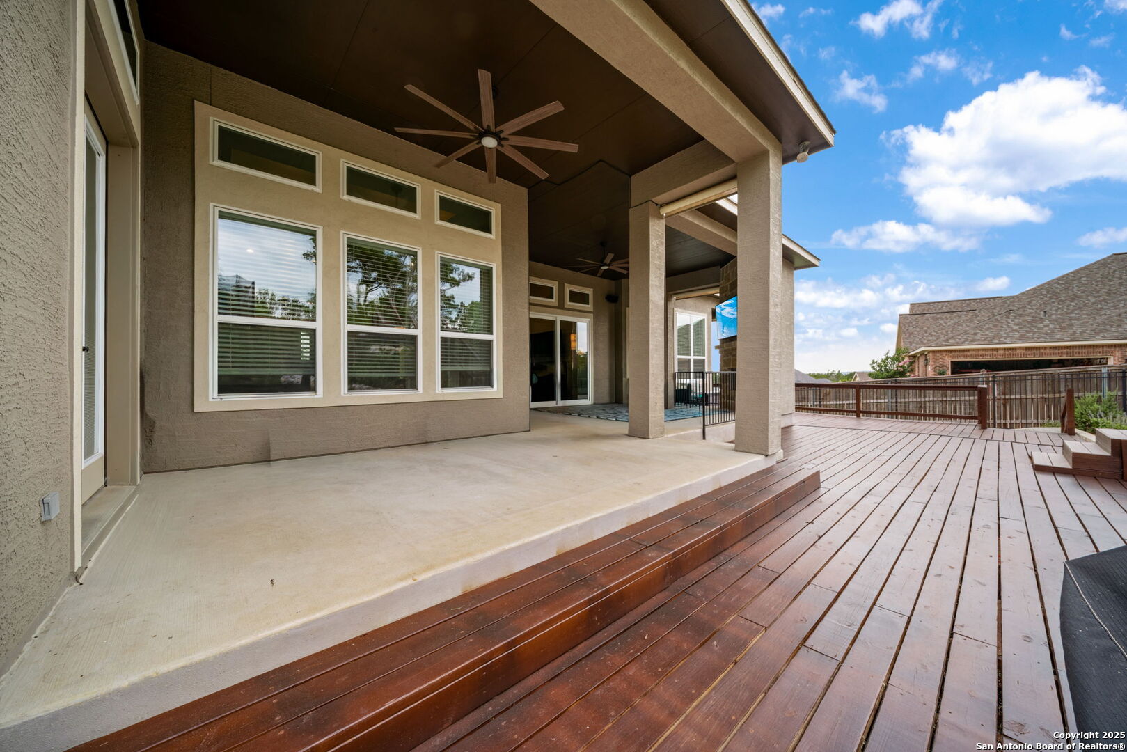 8283 Apache Forest Garden Ridge, TX 78266 - Photo 34 of 42 a view of a house with a balcony
