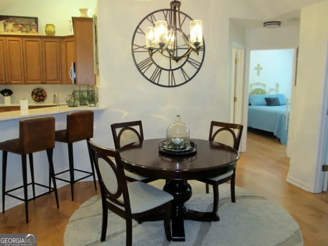a en suite bathroom with a sink and a mirror