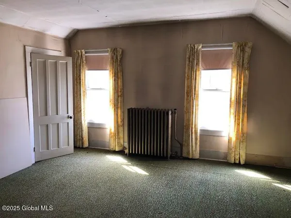 $199,999 | 21920 Highway 22, Hoosick Falls, NY 12090