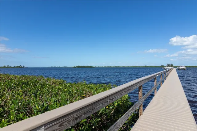 $159,900 | 7465 32nd Court, Vero Beach, FL 32967